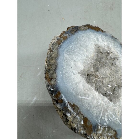 Natural Geode Rock Half With Crystalline Interior For Display Or Collection READ - Picture 7 of 10